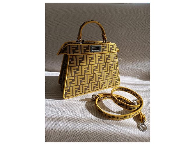 Sac à main Fendi Picaboo mini jaune en tissu - vue 3