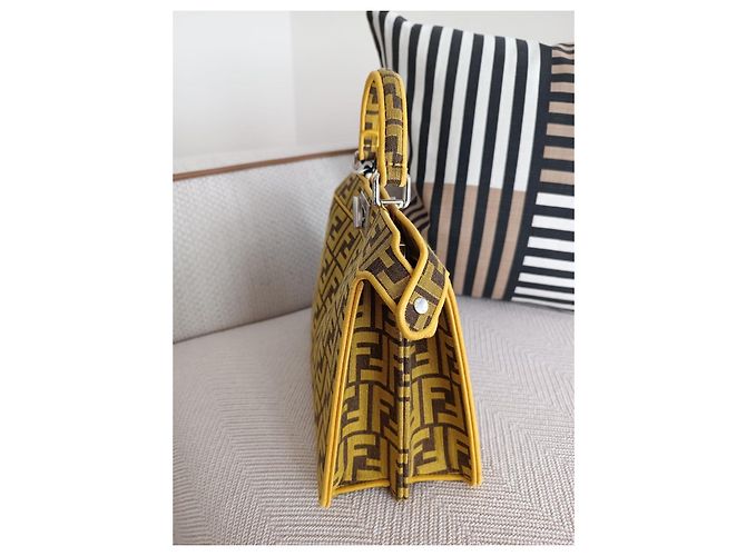 Sac à main Fendi Picaboo mini jaune en tissu - vue 4