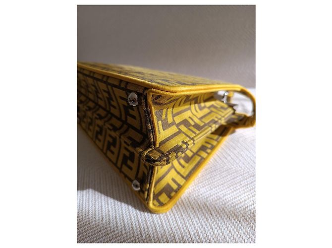 Sac à main Fendi Picaboo mini jaune en tissu - vue 5
