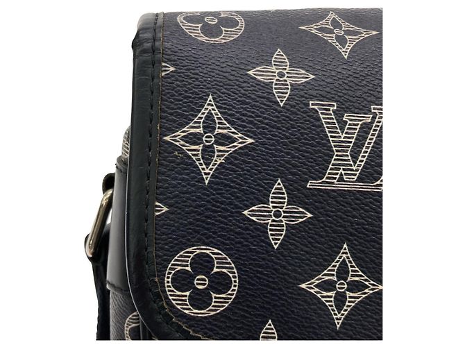 Borsa Messenger Savannah Monogram Louis Vuitton Nero - vista 4