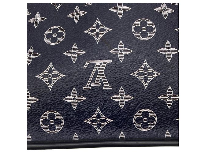 Borsa Messenger Savannah Monogram Louis Vuitton Nero - vista 5