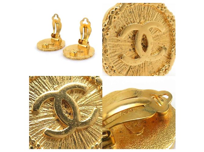 Orecchini a clip in metallo dorato Chanel Coco Mark D'oro - vista 4