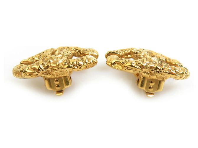 Orecchini a clip in metallo dorato Chanel Coco Mark D'oro - vista 4