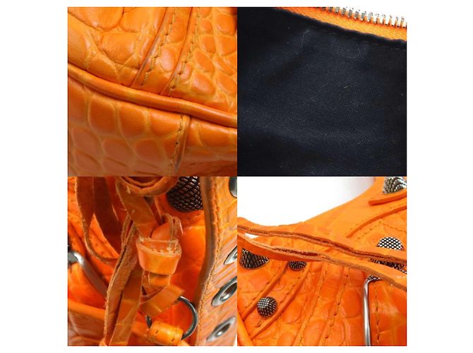 Borsa a spalla Le Cagoule XS di Balenciaga Arancione - vista 3