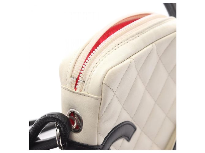 Borsa a spalla piccola in pelle della linea Cambon di Chanel Nero Bianco - vista 14