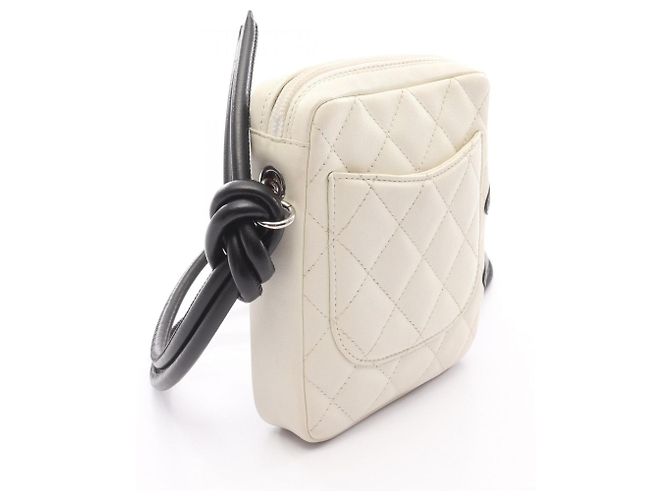 Borsa a spalla piccola in pelle della linea Cambon di Chanel Nero Bianco - vista 2