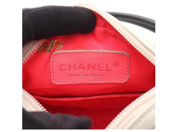 Borsa a spalla piccola in pelle della linea Cambon di Chanel Nero Bianco - vista 4