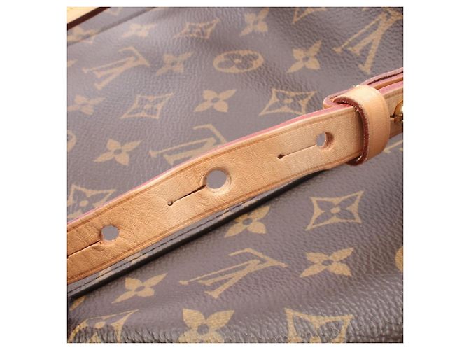 Zaino/borsa Louis Vuitton Montsouris NM PM Marrone Monogramma - vista 7
