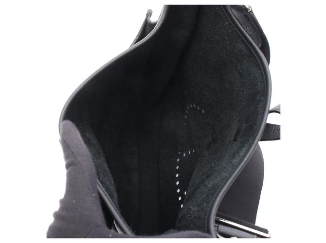 Borsa a Spalla Hermès Evelyn 3 Trois GM in Nero - vista 3
