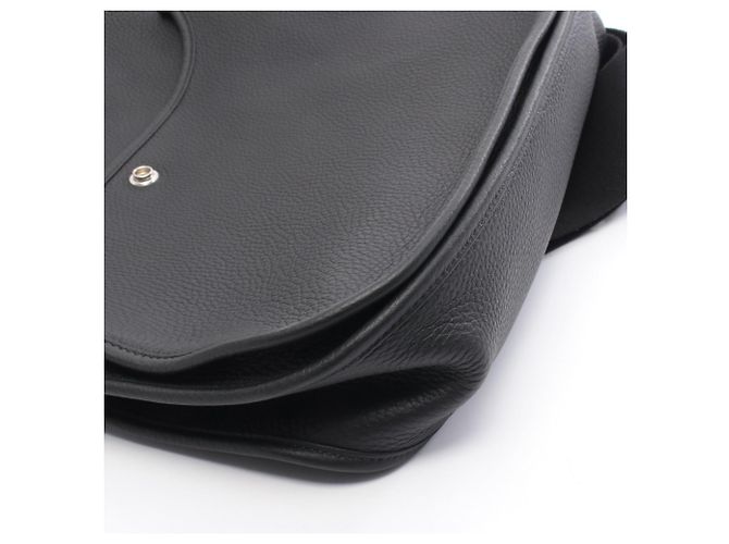 Borsa a Spalla Hermès Evelyn 3 Trois GM in Nero - vista 6