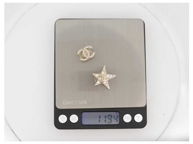 ACCESSORIO GIOIELLO PER CAPELLI CHANEL LOGO CC STELLA STRASS PINZA D'oro - vista 5