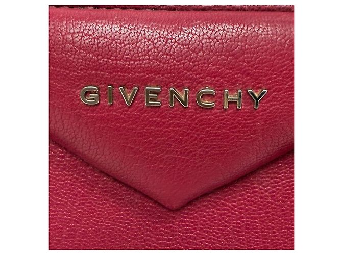 Borsa a Mano Antigona Piccola in Pelle di Capra Bordeaux di Givenchy Rosso Bordò - vista 2