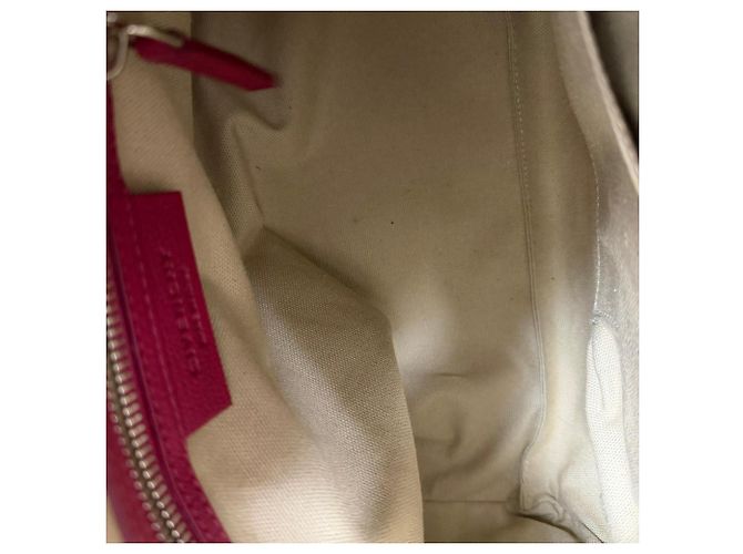 Borsa a Mano Antigona Piccola in Pelle di Capra Bordeaux di Givenchy Rosso Bordò - vista 6