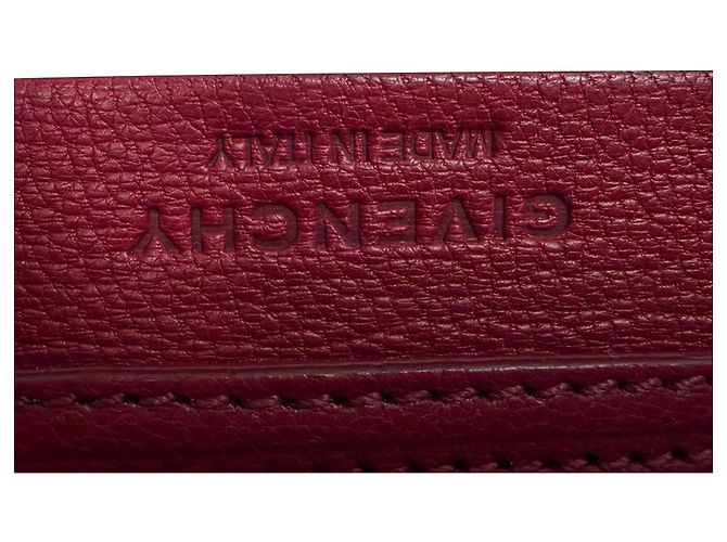 Borsa a Mano Antigona Piccola in Pelle di Capra Bordeaux di Givenchy Rosso Bordò - vista 8