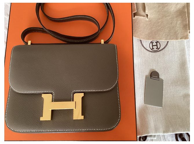Hermès Constance 18 Etoupe Grau - Ansicht 2