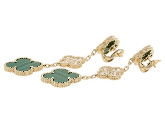 Orecchini a goccia Magic Alhambra di Van Cleef & Arpels - vista 2
