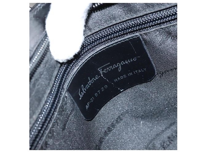 Borsa a spalla Salvatore Ferragamo in pelle verniciata nera argento Auth bs33174 - vista 12