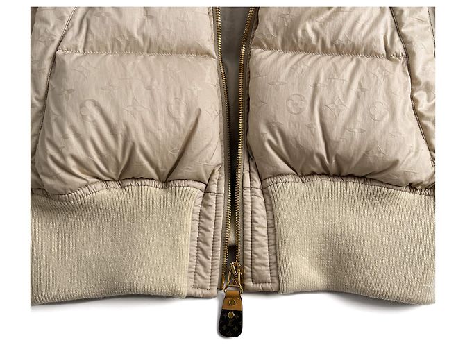 Louis Vuitton Jaqueta acolchoada em lona Pronta para Vestir Bege - vista 11