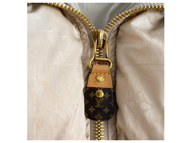 Louis Vuitton Jaqueta acolchoada em lona Pronta para Vestir Bege - vista 9