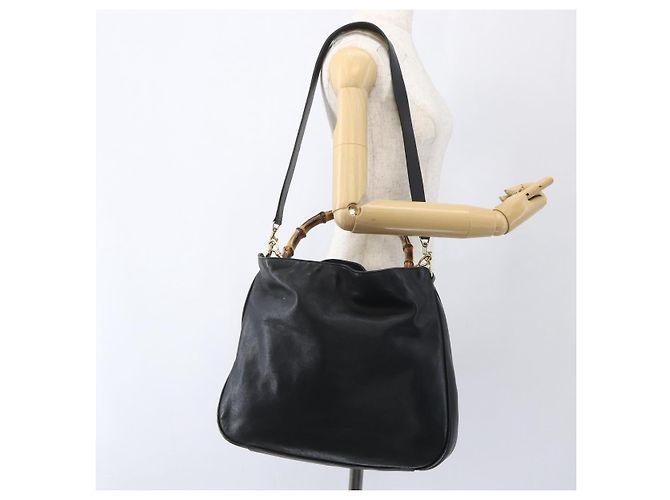 Borsa a Spalla in Pelle Gucci Bamboo 2way Nera Oro 001 1577 Auth 167922 Nero D'oro - vista 23