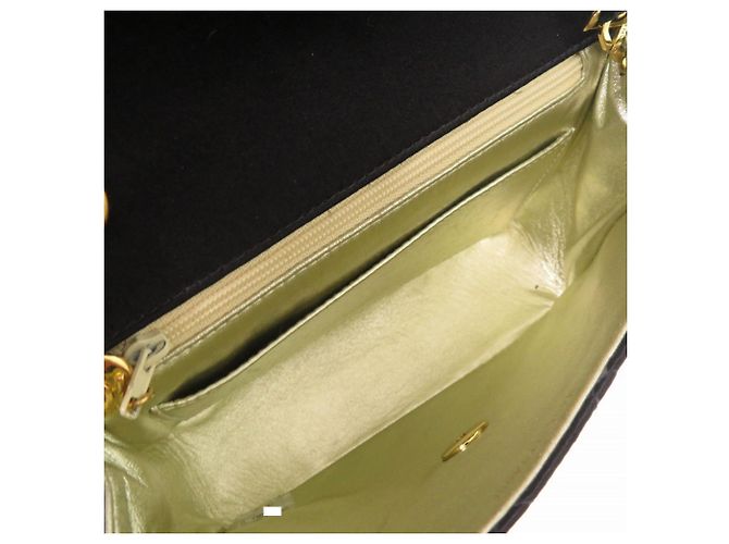 Borsa a Spalla Mini Matelassé in Satin Chanel Nero - vista 6