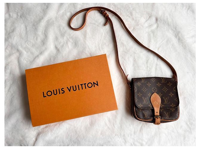 Cartouchiere Louis Vuitton Cartouchière PM Monogram Marrone D'oro - vista 16