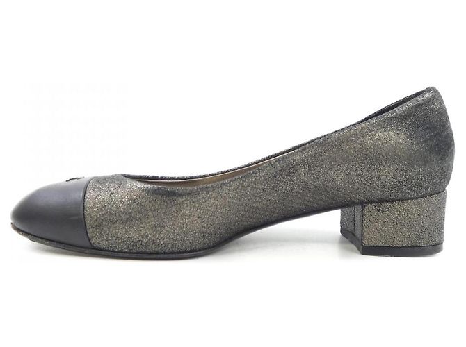 Timeless Chanel G28429Y15221 Décolleté in pelle di agnello goffrata e vitello - vista 2