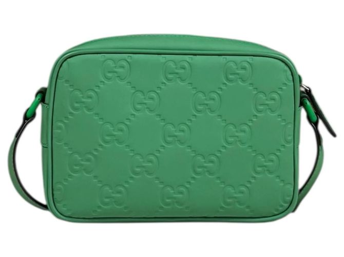 Mini borsa a spalla effetto gomma GG di Gucci Verde - vista 3