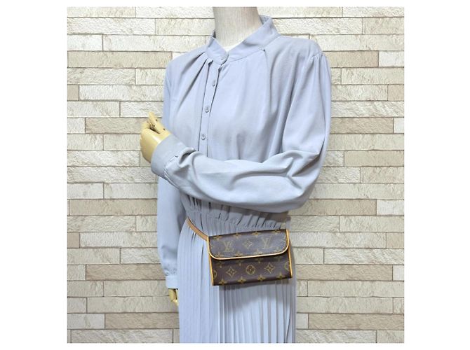 Bolsa de cintura Monograma Pochette Florentine Louis Vuitton Marrom - vista 2