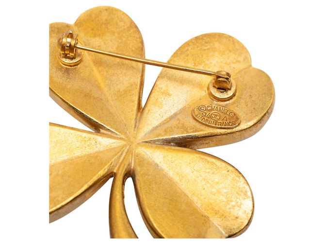 Timeless Spilla vintage con motivo quadrifoglio Coco Mark di Chanel D'oro - vista 3