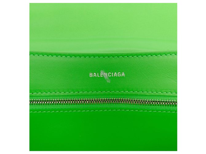 Borsa a tracolla in pelle verde con monogramma BB in rilievo Balenciaga D'oro - vista 6