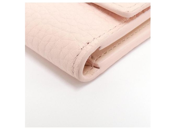 Louis Vuitton Capucines Taurillon Wallet Pink - view 3