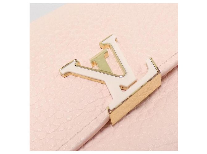 Louis Vuitton Capucines Taurillon Wallet Pink - view 4