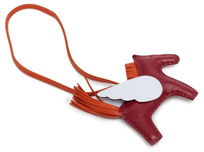 Charm Rodeo Pegasus MM di Hermès Rosso - vista 2