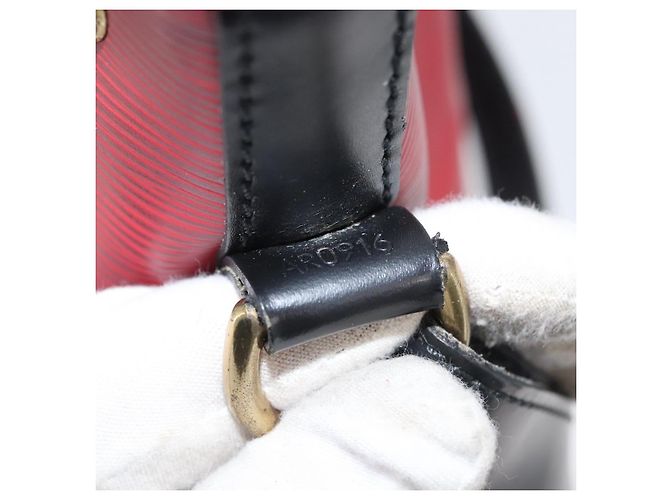 Noe Borsa Petit Noé in pelle Epi media Louis Vuitton Rosso - vista 7