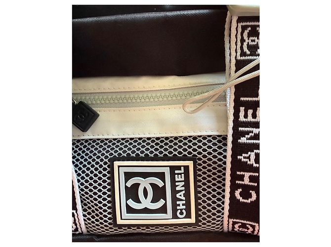 Chanel Coco Mark Sports Line Borsa a Vita Nera Nylon Nero Bianco sporco Monogramma - vista 4