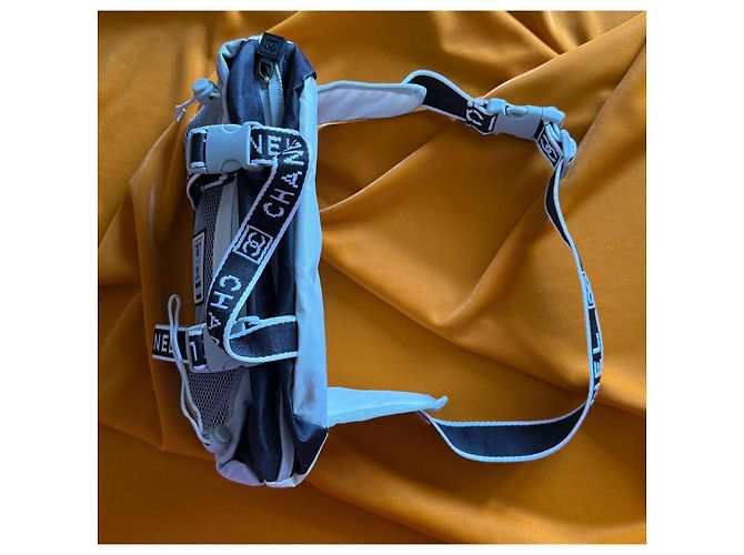Chanel Coco Mark Sports Line Borsa a Vita Nera Nylon Nero Bianco sporco Monogramma - vista 8