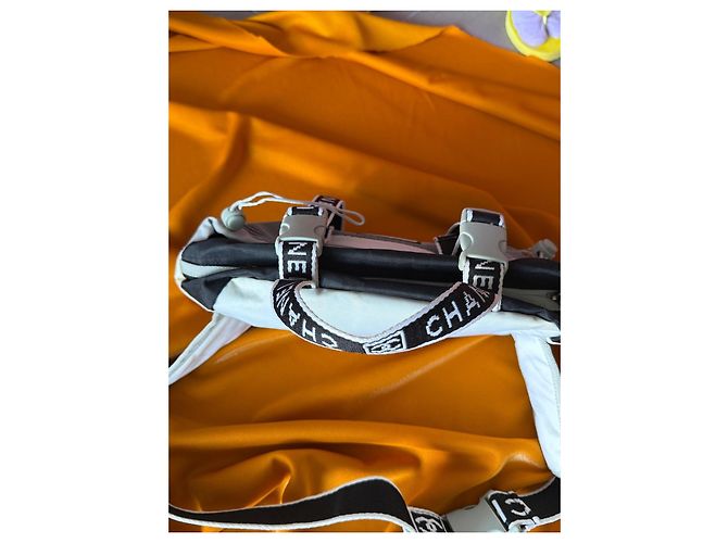 Chanel Coco Mark Sports Line Borsa a Vita Nera Nylon Nero Bianco sporco Monogramma - vista 9