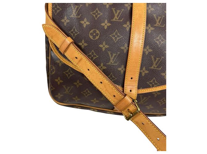 Borsa a Spalla Saumur 35 Monogramma Louis Vuitton Marrone - vista 14