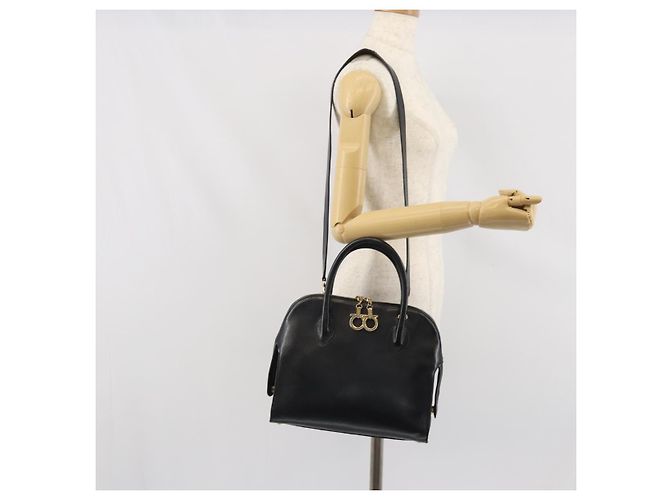 Borsa a Spalla Gancini in Pelle Salvatore Ferragamo 2 in 1 Nero Oro Auth 149910 - vista 24