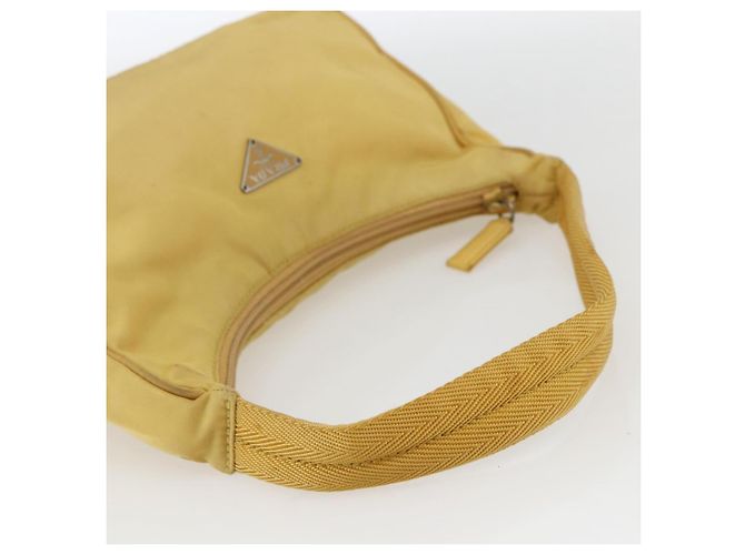Pochette in nylon PRADA gialla Auth 169603 Giallo - vista 7