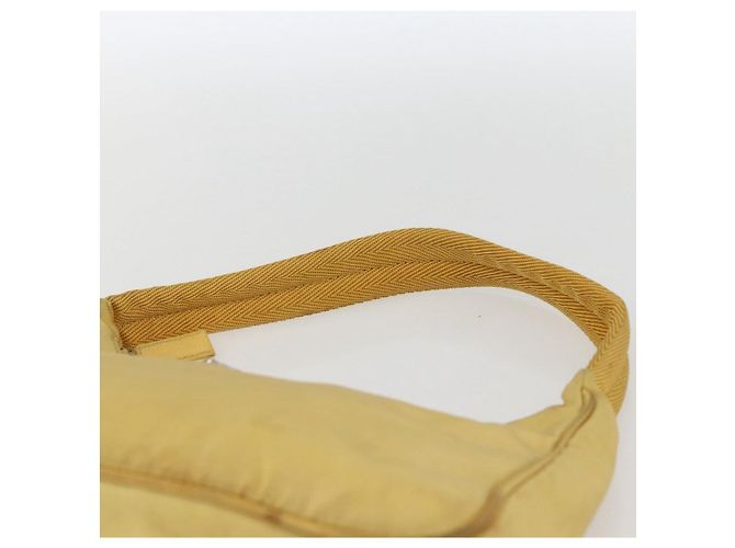 Pochette in nylon PRADA gialla Auth 169603 Giallo - vista 8