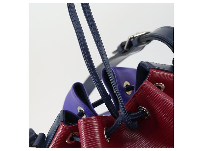 Noe LOUIS VUITTON Borsa a Spalla Petit Noé Epi Rosso Granata LV Auth 159837V Bordò - vista 19