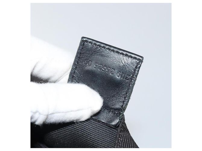 FENDI Handtasche aus schwarzem Nylon mit Silber authentisch ep13140 - Ansicht 12