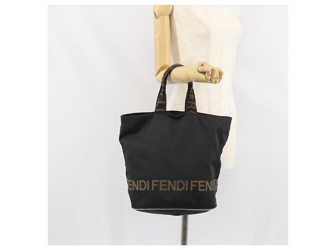 FENDI Handtasche aus schwarzem Nylon mit Silber authentisch ep13140 - Ansicht 19