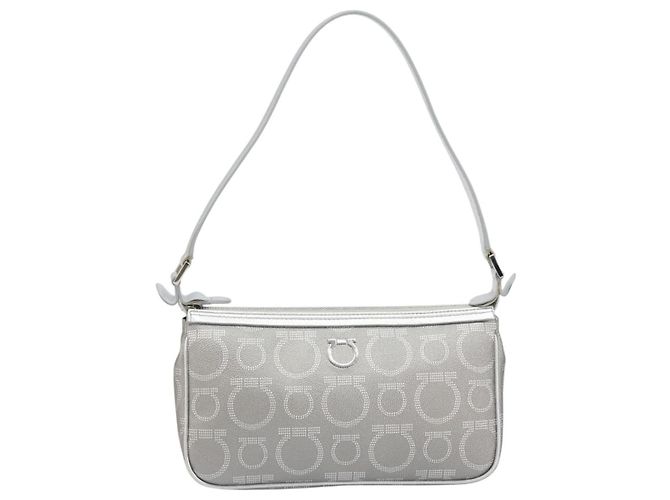Pochette in pelle PVC argento Auth BA9978V di Salvatore Ferragamo - vista 13