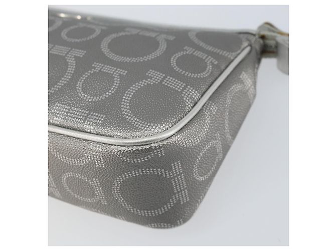 Pochette in pelle PVC argento Auth BA9978V di Salvatore Ferragamo - vista 14