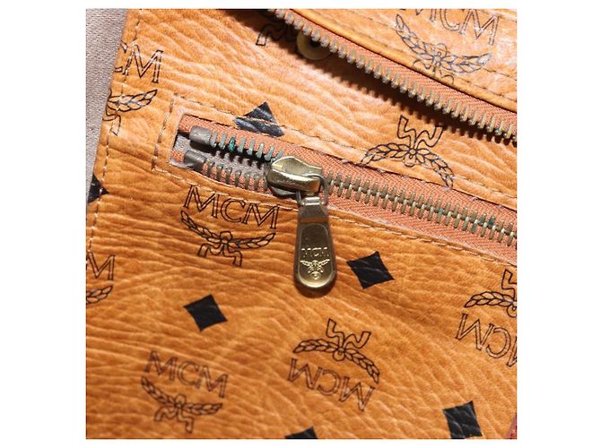 Borsa Tote MCM Logogram Vicetos PVC Marrone Oro Auth 170245 D'oro - vista 20