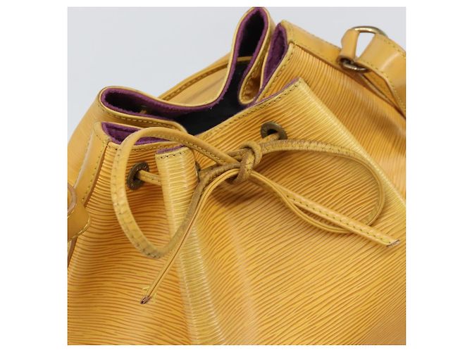 Noe LOUIS VUITTON Borsa a Spalla Petit Noé Epi Gialla M44109 LV Auth hk3356 Giallo - vista 10