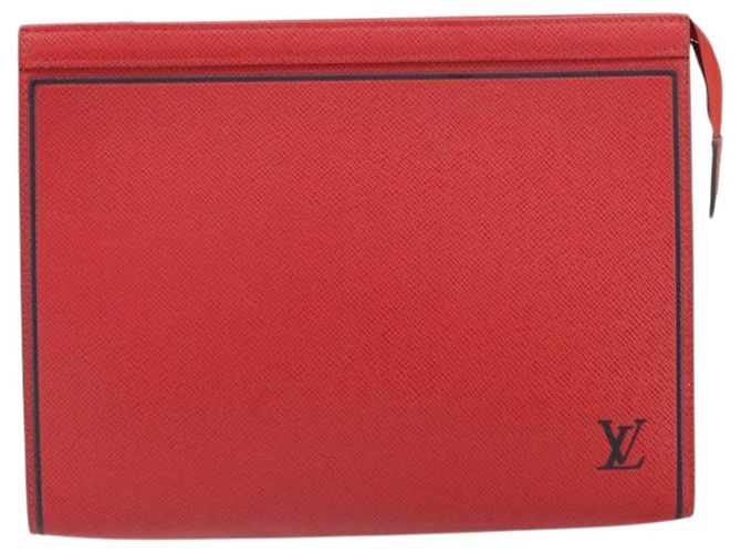 LOUIS VUITTON Pochette Voyager MM in Taiga Rosso Akajou M63397 Auth 170741 - vista 13